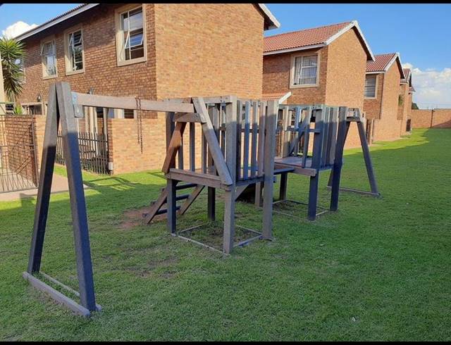 2 BEDROOM PROPERTY TO RENT IN EDLEEN